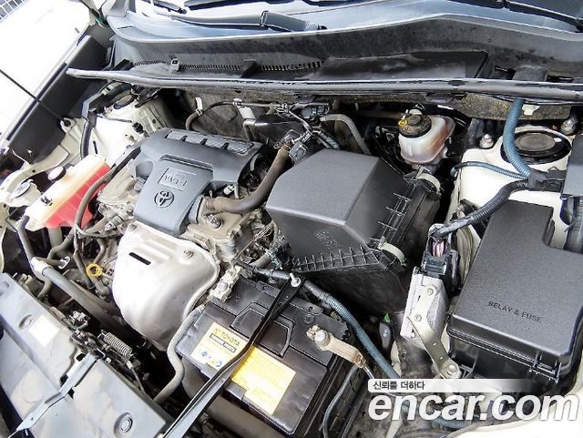 Toyota RAV4 2.5 4WD 4th 2015 — фото 23
