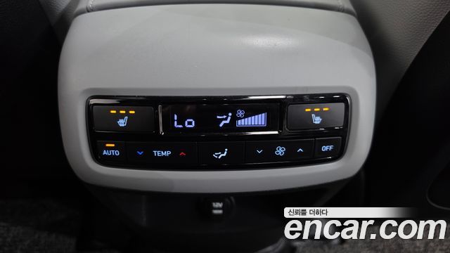 Hyundai Palisade Diesel 2.2 2WD Le Blanc 2024 — фото 33