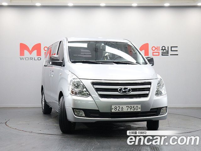 Hyundai Grand Starex 5-Seater VAN Smart 2017 — фото 2