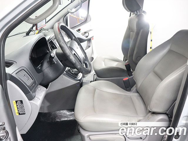 Hyundai Grand Starex 5-Seater VAN Smart 2017 — фото 5
