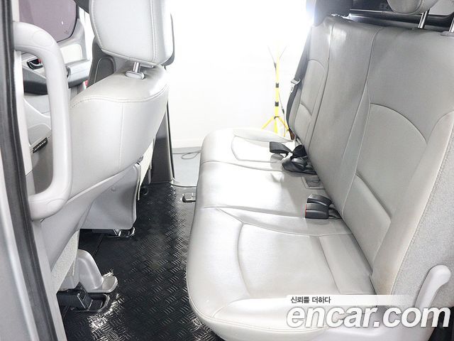 Hyundai Grand Starex 5-Seater VAN Smart 2017 — фото 21