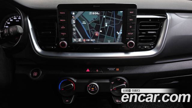 Kia Stonic 1.4 Trendy 2018 — фото 13