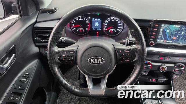 Kia Stonic 1.4 Trendy 2018 — фото 14