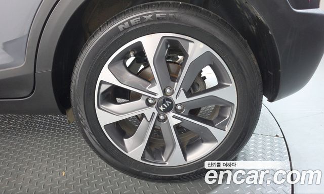 Kia Stonic 1.4 Trendy 2018 — фото 21