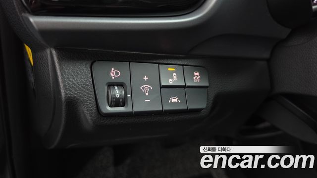 Kia Stonic 1.4 Trendy 2018 — фото 27