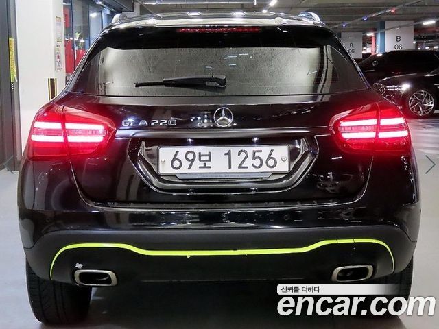 Mercedes-Benz GLA-Class (X156) GLA220 Premium 2018 — фото 5