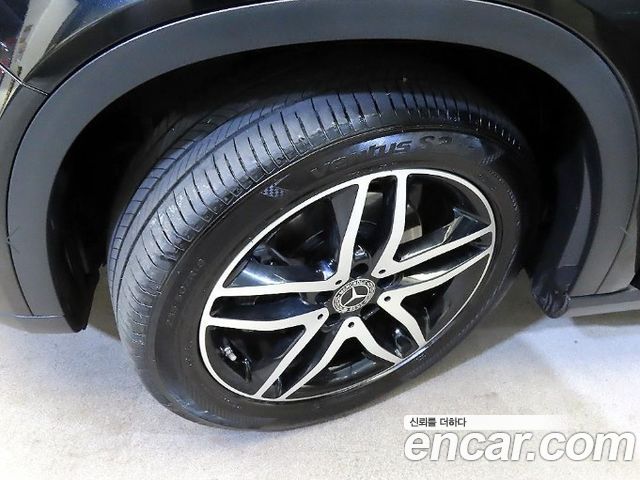 Mercedes-Benz GLA-Class (X156) GLA220 Premium 2018 — фото 24