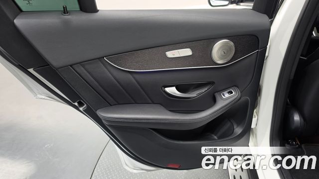 Mercedes-Benz GLC-Class (X253) GLC300e 4MATIC Coupe 2021 — фото 25