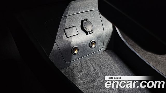 Toyota Prius 1.8 E 2015 — фото 15