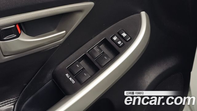 Toyota Prius 1.8 E 2015 — фото 17