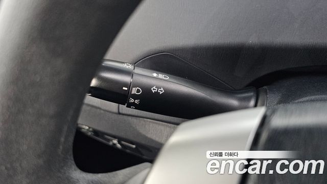 Toyota Prius 1.8 E 2015 — фото 29