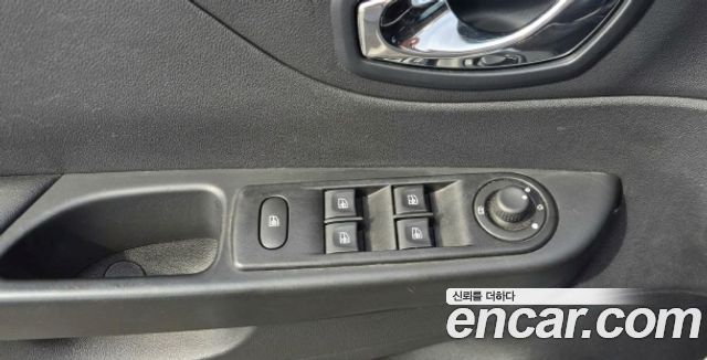 Renault Korea QM3 RE Signature 2017 — фото 15