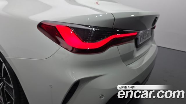 BMW 4 Series (G22) 420i M Sport Coupe 2024 — фото 23