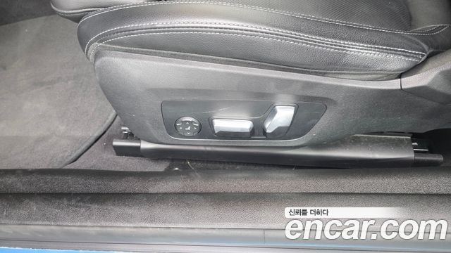BMW 4 Series (G22) 420i M Sport Coupe 2024 — фото 31