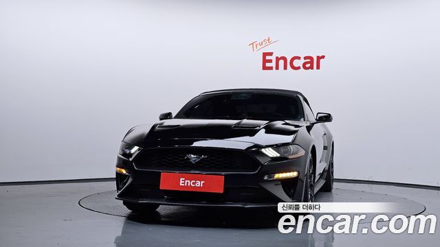 Ford Mustang Convertible 2020 — фото 3