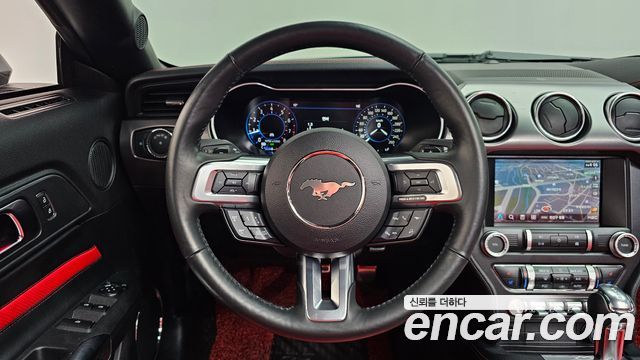 Ford Mustang Convertible 2020 — фото 14
