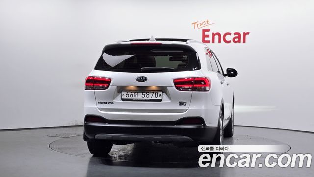 Kia Sorento Diesel 2.2 4WD Noblesse Special 2016 — фото 4