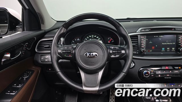 Kia Sorento Diesel 2.2 4WD Noblesse Special 2016 — фото 12
