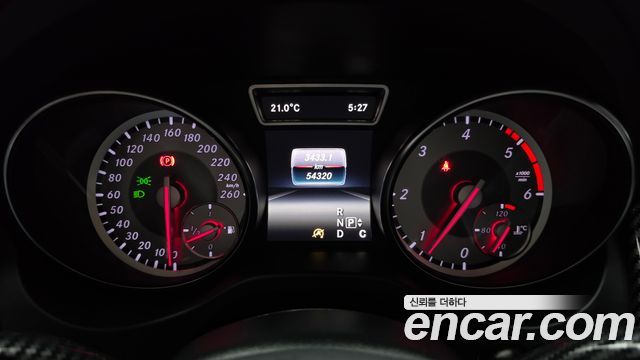 Mercedes-Benz GLA-Class (X156) GLA200 d 4MATIC 2016 — фото 8