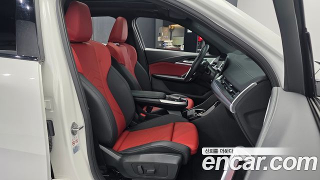 BMW X2 (U10) xDrive 20i M Sport 2024 — фото 11