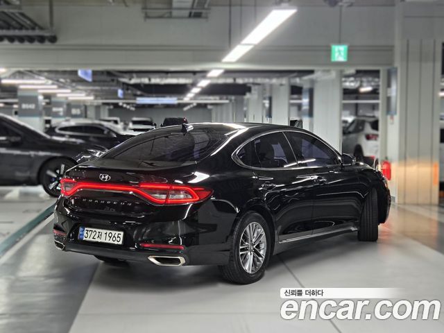 Hyundai Grandeur (IG) 3.0 LPI Taxi Example 2019 — фото 2