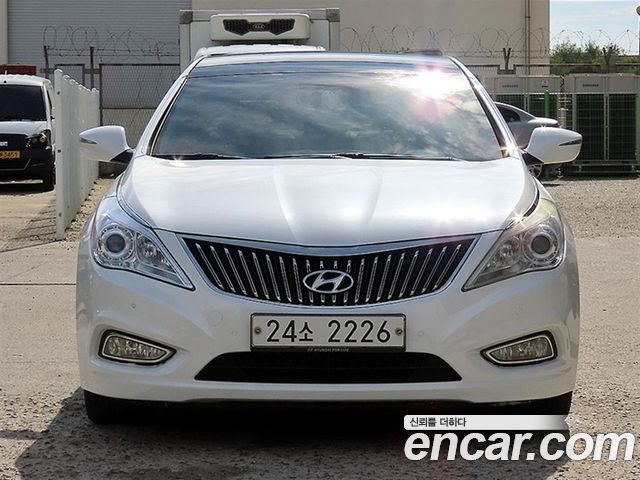 Hyundai Grandeur (HG) HG240 Modern