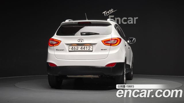 Hyundai Tucson ix Diesel(e-VGT) 2WD Premium 2014 — фото 4
