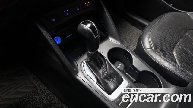 Hyundai Tucson ix Diesel(e-VGT) 2WD Premium 2014 — фото 9
