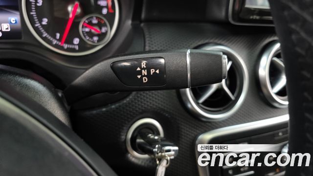 Mercedes-Benz A-Class (W176) A200 2017 — фото 9