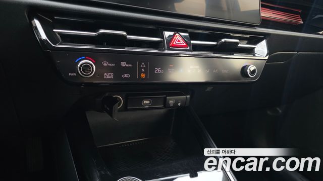 Kia Niro Prestige 2024 — фото 18