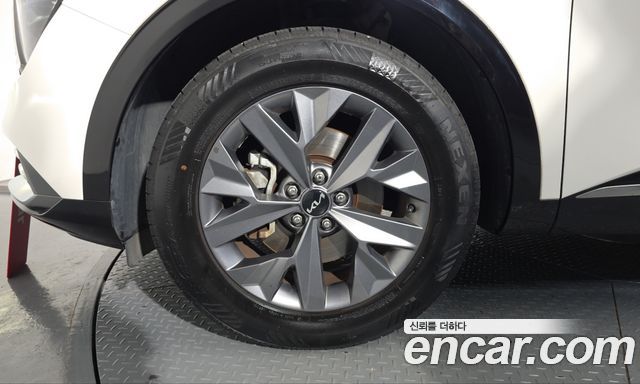Kia Sportage (V) Gasoline 1.6 Turbo 2WD Nobleless 2022 — фото 5