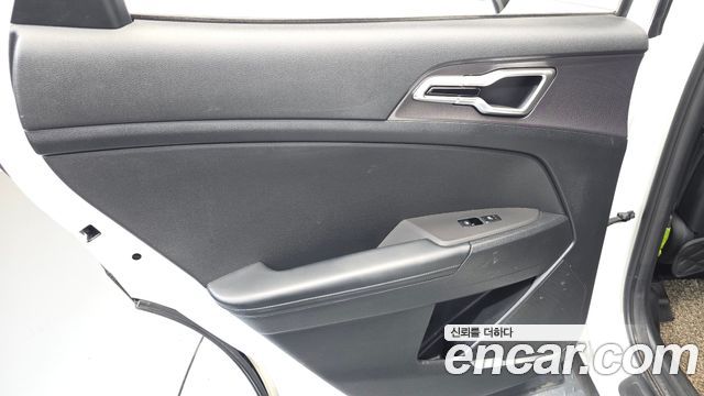 Kia Sportage (V) Gasoline 1.6 Turbo 2WD Nobleless 2022 — фото 25