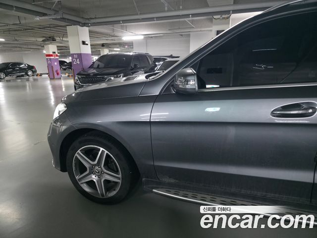 Mercedes-Benz GLE-Class (W166) GLE350 d 4MATIC 2017 — фото 15