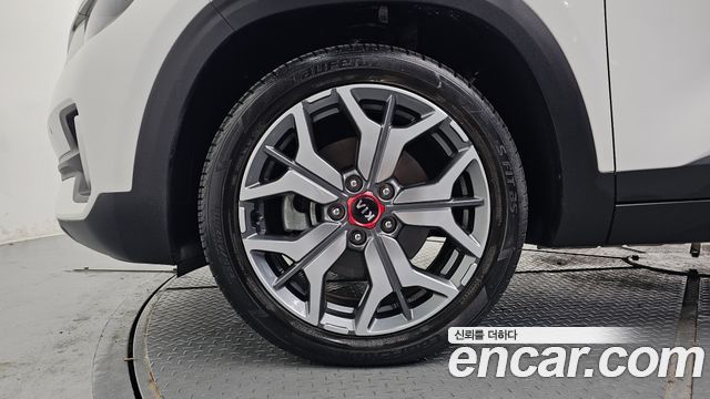 Kia Seltos Gasoline 1.6 Turbo 4WD Signature 2022 — фото 5