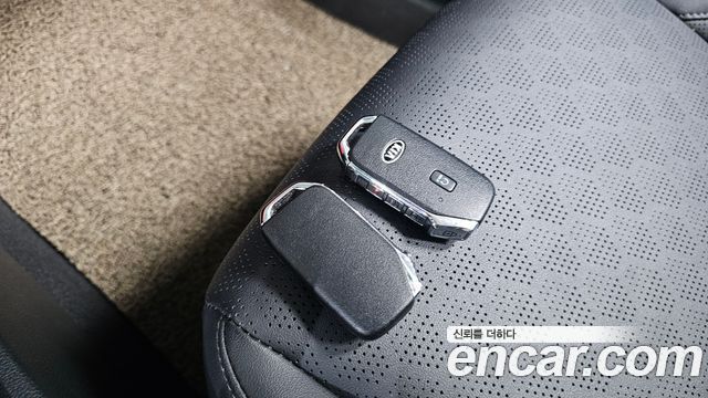 Kia Seltos Gasoline 1.6 Turbo 4WD Signature 2022 — фото 15