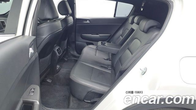 Kia Sportage The Bold Diesel 2.0 2WD Prestige 2020 — фото 11