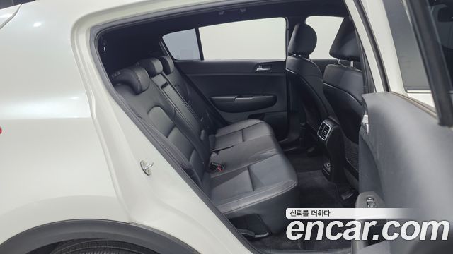 Kia Sportage The Bold Diesel 2.0 2WD Prestige 2020 — фото 17
