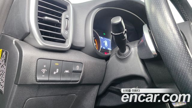 Kia Sportage The Bold Diesel 2.0 2WD Prestige 2020 — фото 20