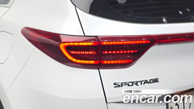 Kia Sportage The Bold Diesel 2.0 2WD Prestige 2020 — фото 23