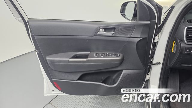 Kia Sportage The Bold Diesel 2.0 2WD Prestige 2020 — фото 24