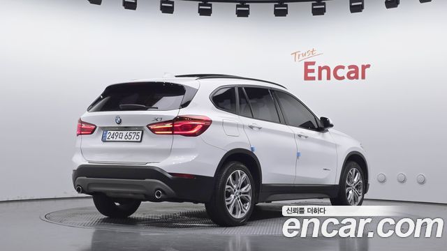 BMW X1 (F48) xDrive 20d Joy 2018 — фото 2