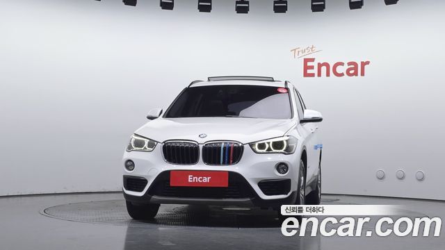BMW X1 (F48) xDrive 20d Joy 2018 — фото 3