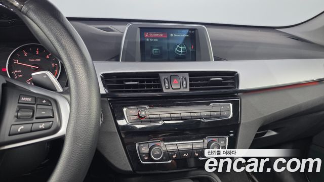 BMW X1 (F48) xDrive 20d Joy 2018 — фото 12