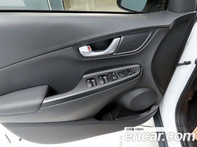 Hyundai Kona Gasoline 1.6 Turbo 2WD Modern 2022 — фото 17