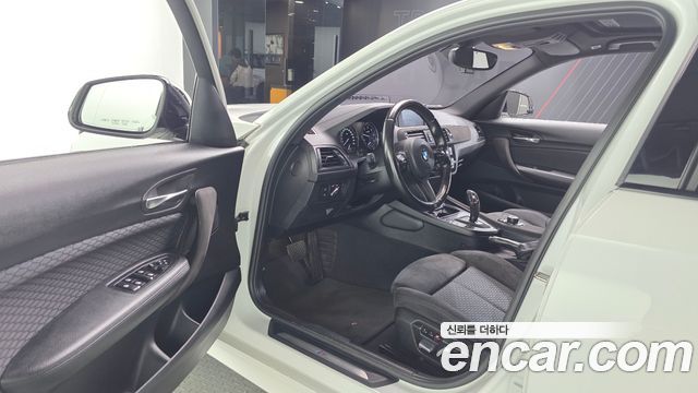 BMW 1 Series (F20) 118d M Sport Shadow 5 Door 2018 — фото 10