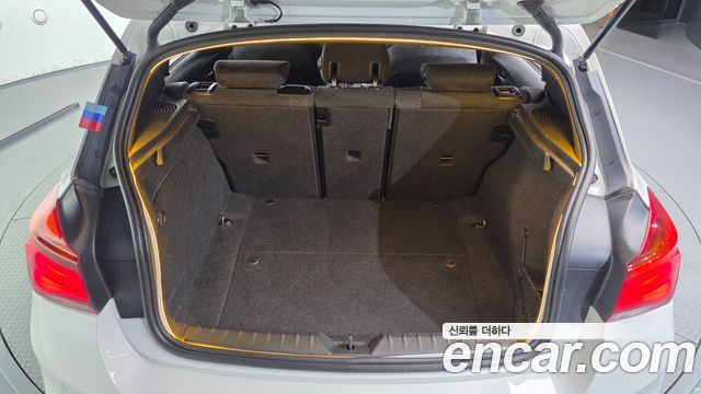 BMW 1 Series (F20) 118d M Sport Shadow 5 Door 2018 — фото 24