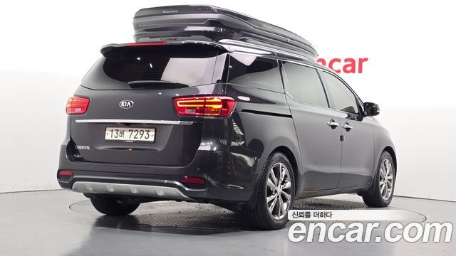 Kia Carnival 9-Seater Noblesse 2019 — фото 2
