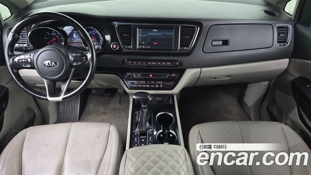 Kia Carnival 9-Seater Noblesse 2019 — фото 7