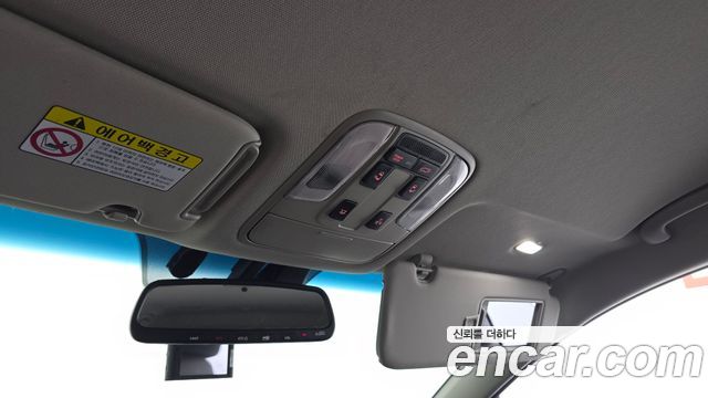 Kia Carnival 9-Seater Noblesse 2019 — фото 17