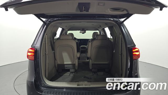Kia Carnival 9-Seater Noblesse 2019 — фото 20